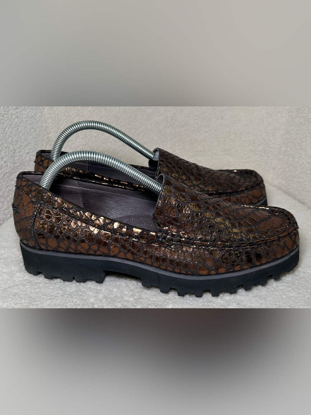 Donald J. Pliner Rio Crocodile Embossed Leather Loafers Bronze‎ Metallic Lug 11